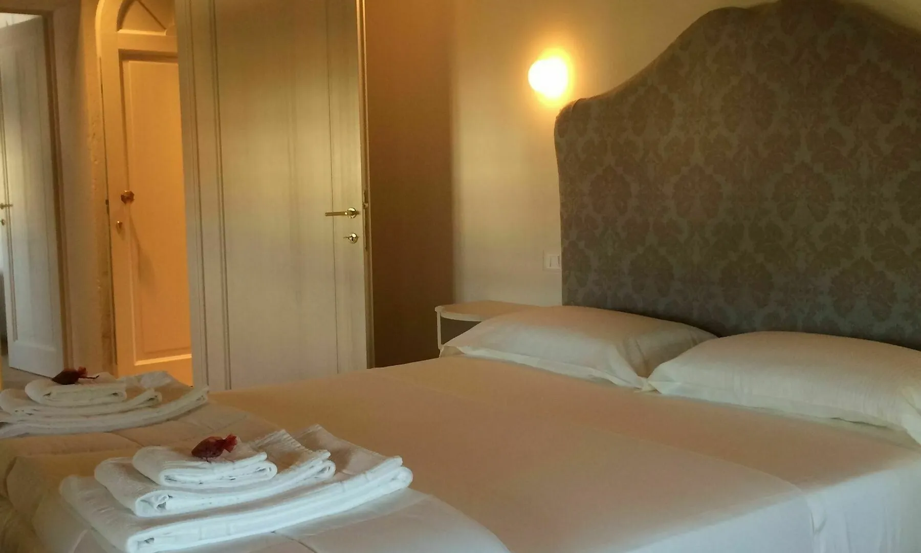 Rambaldi Apartments Casa Nr 7 바르돌리노